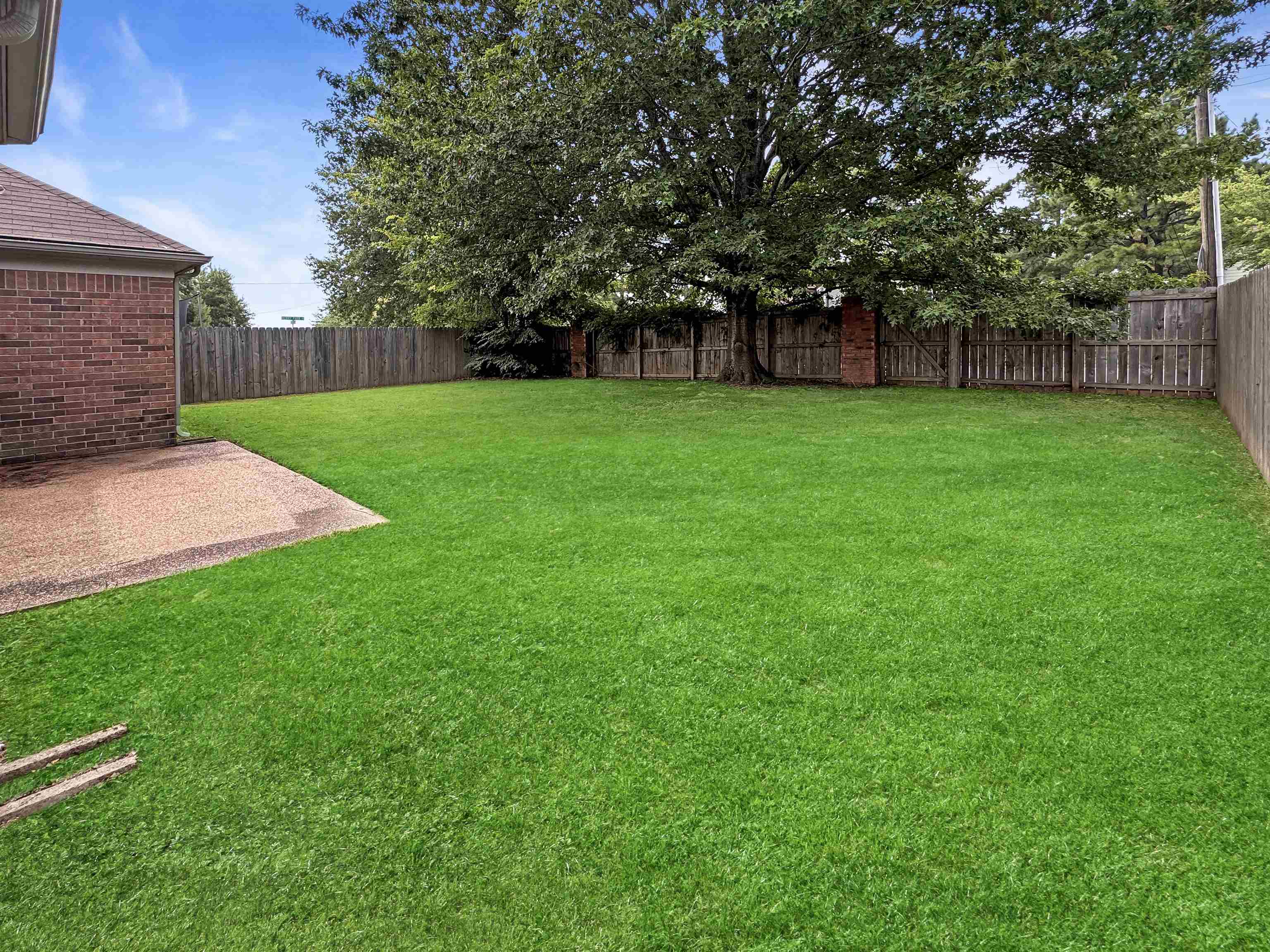 Memphis, Tennessee 38016, United States, 3 Bedrooms Bedrooms, ,2 BathroomsBathrooms,Residential,Pending,166976