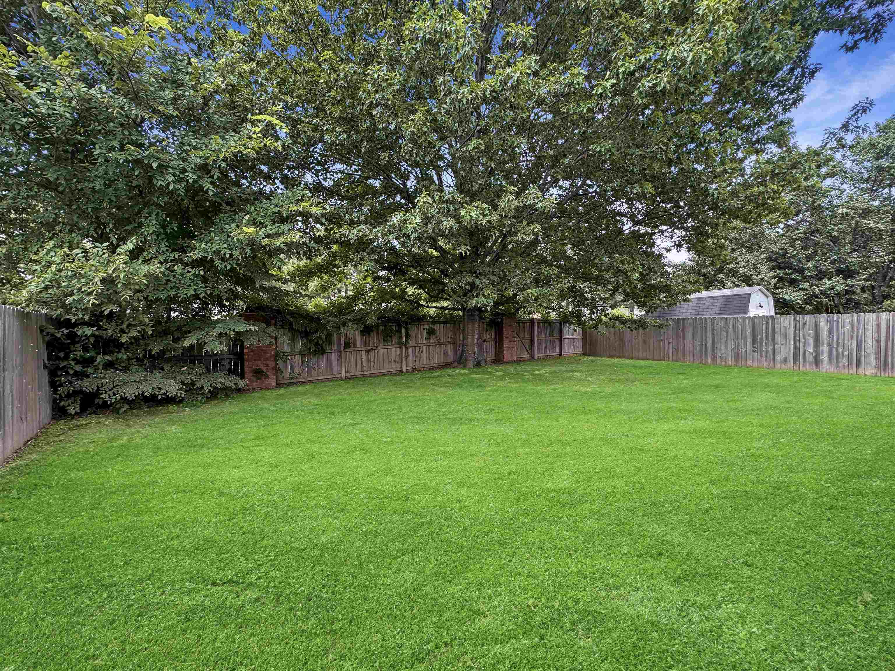 Memphis, Tennessee 38016, United States, 3 Bedrooms Bedrooms, ,2 BathroomsBathrooms,Residential,Pending,166976