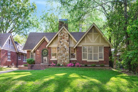 Photo of 920 N BARKSDALE ST, Memphis, TN 38107 (MLS # 10218982)