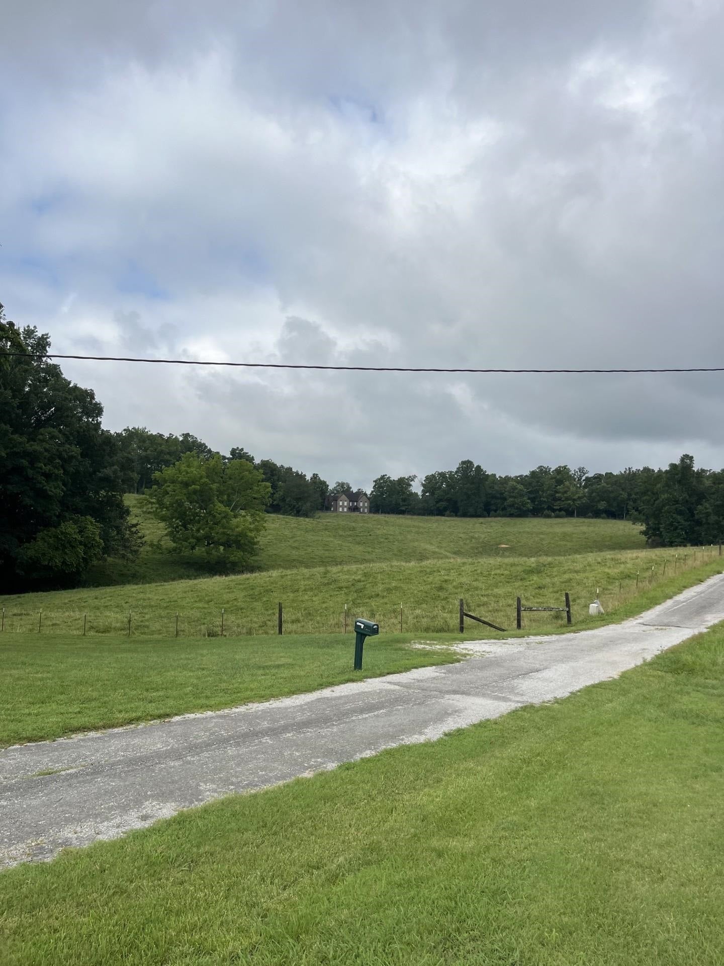 899 EL SMITH RD S