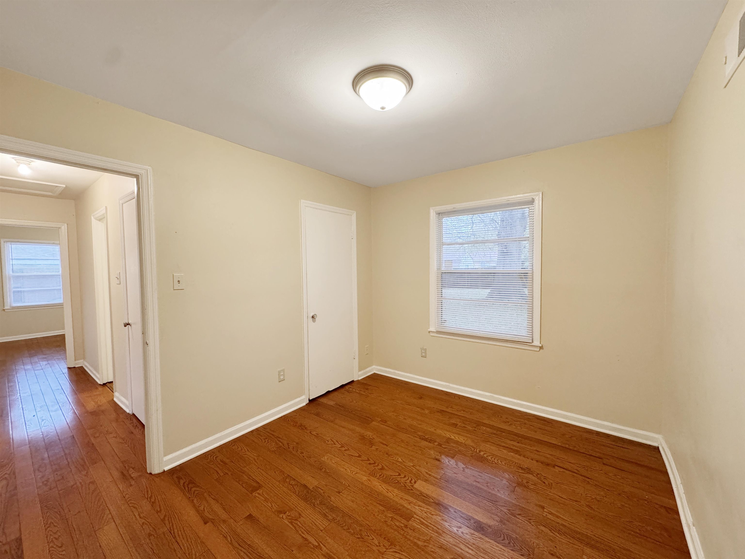 Memphis, Tennessee 38117, United States, 3 Bedrooms Bedrooms, ,2 BathroomsBathrooms,Residential,Active,228302