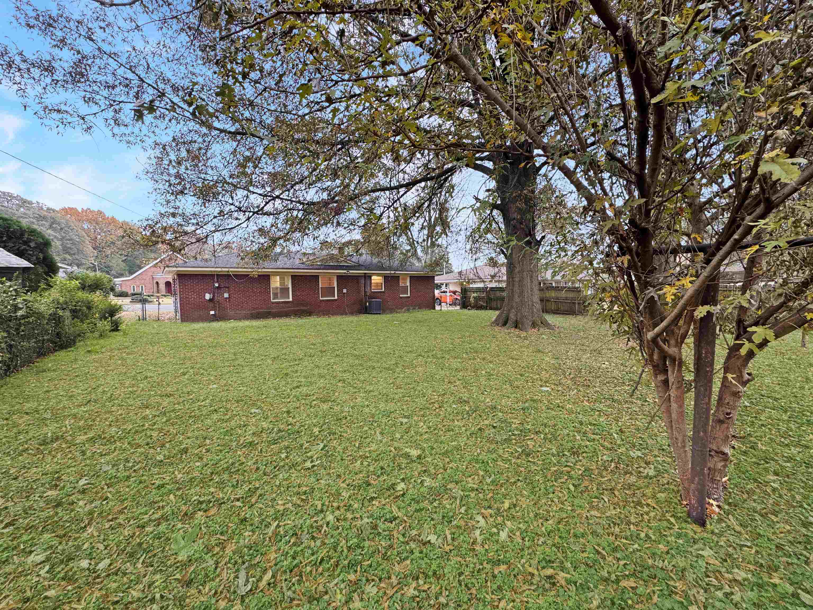 Memphis, Tennessee 38117, United States, 3 Bedrooms Bedrooms, ,2 BathroomsBathrooms,Residential,Active,228302