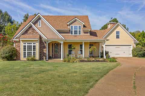 Photo of 365 CROOKED CREEK DR, Oakland, TN 38060 (MLS # 10221008)