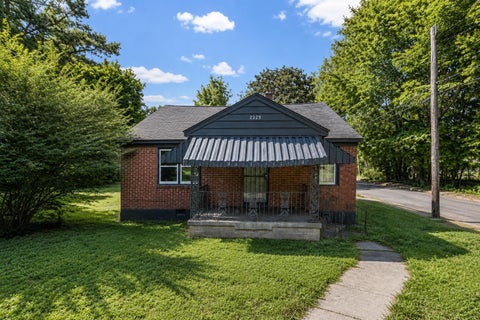 Photo of 2229 ZANONE AVE, Memphis, TN 38114 (MLS # 10228333)