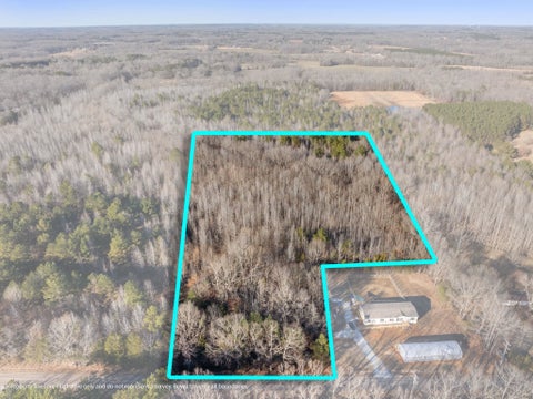 Photo of 0 STATELINE RD, Michie, TN 38357 (MLS # 10227555)