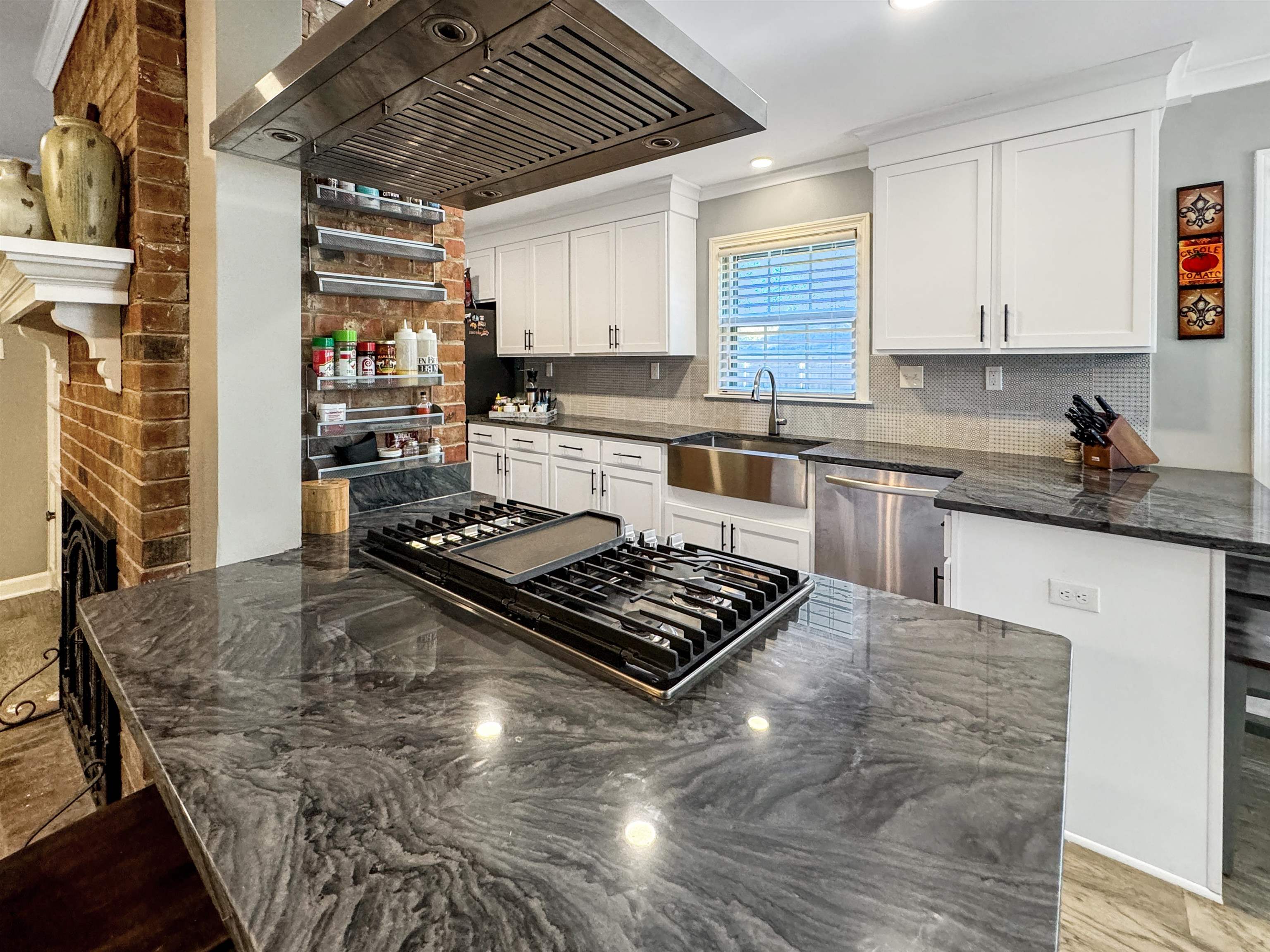 Memphis, Tennessee 38119, United States, 5 Bedrooms Bedrooms, ,4 BathroomsBathrooms,Residential,Active,30492