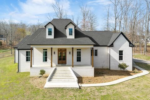 Photo of 530 OAK POINT DR, Lexington, TN 38351 (MLS # 10216875)