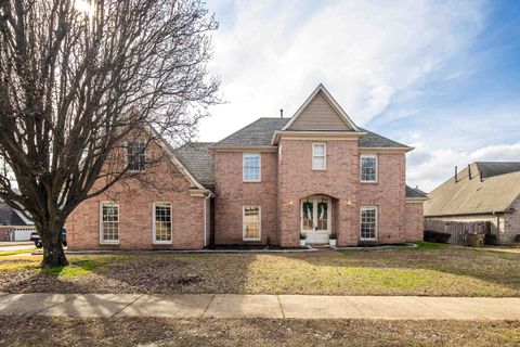 Photo of 1403 HAMILTON HILL DR, Cordova, TN 38016 (MLS # 10215975)