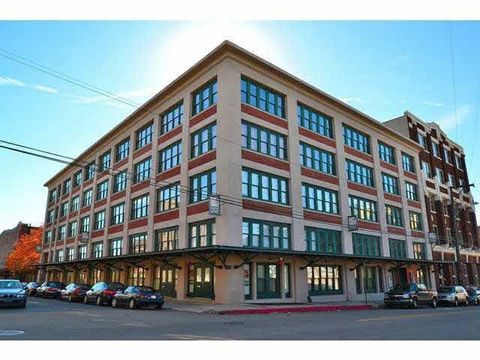 Photo of 408 S FRONT ST 501 #501, Memphis, TN 38103 (MLS # 10221812)
