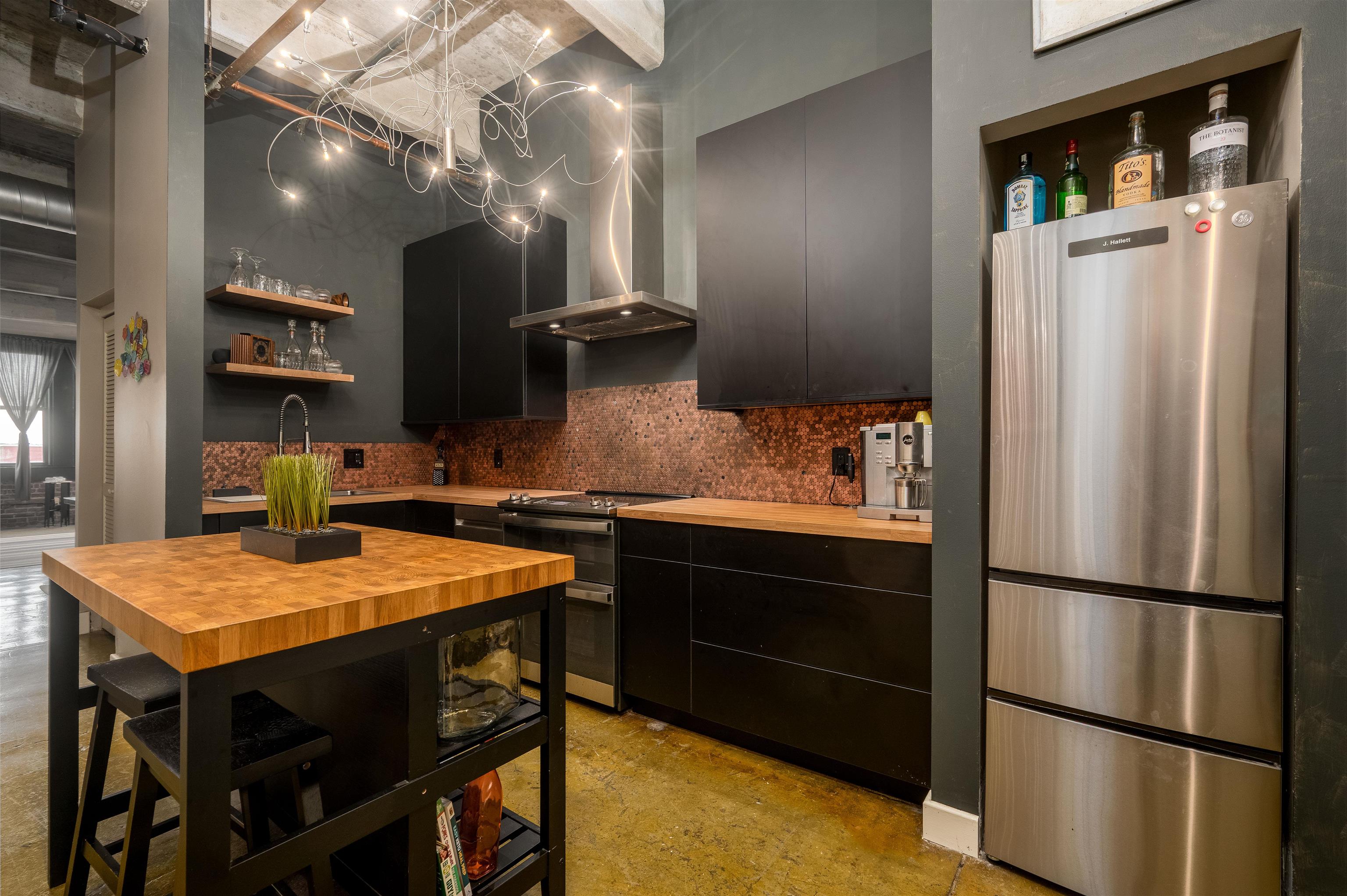 408 S FRONT ST 501