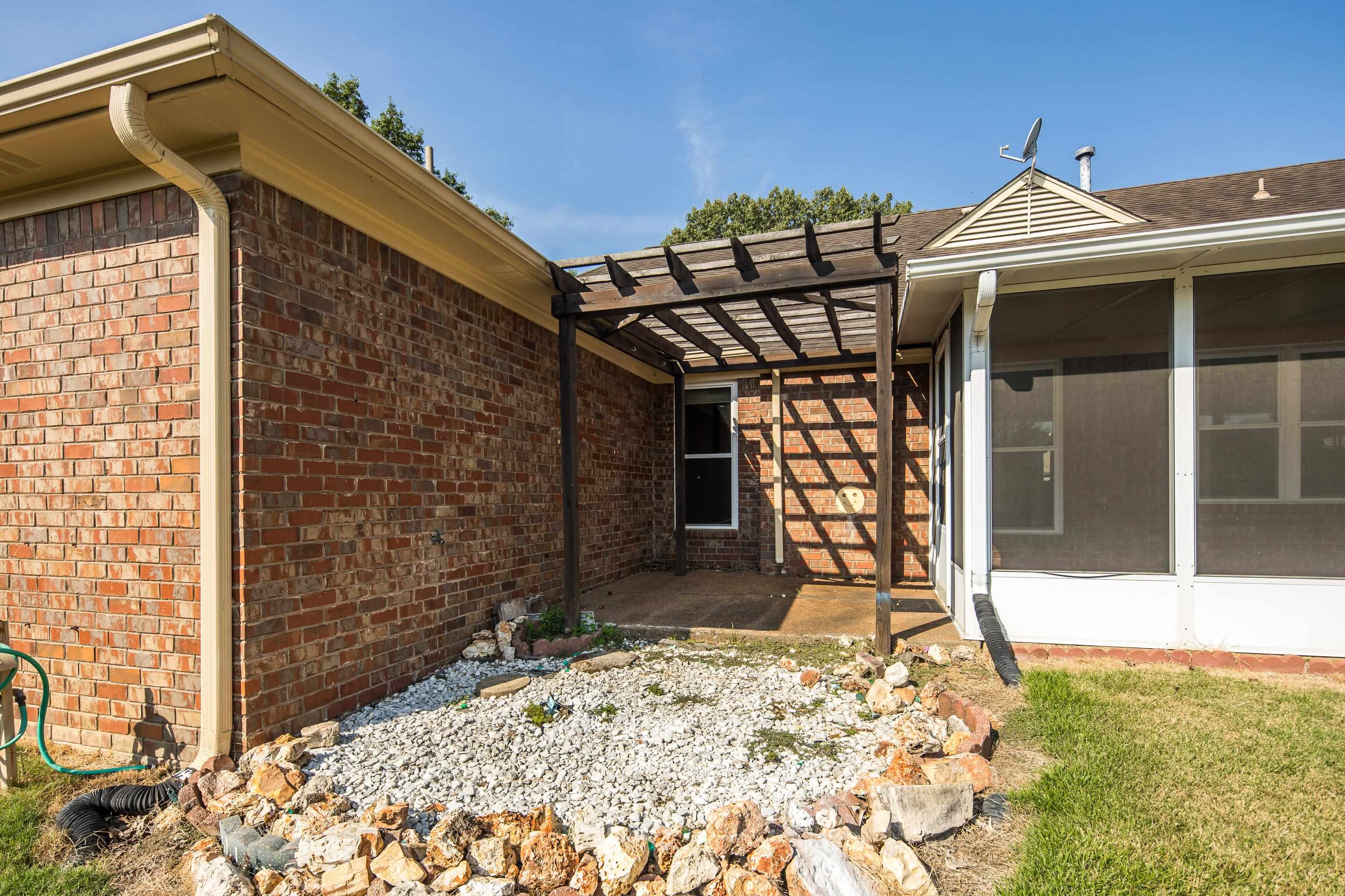 Collierville, Tennessee 38017, United States, 3 Bedrooms Bedrooms, ,2 BathroomsBathrooms,Residential,Active,214193