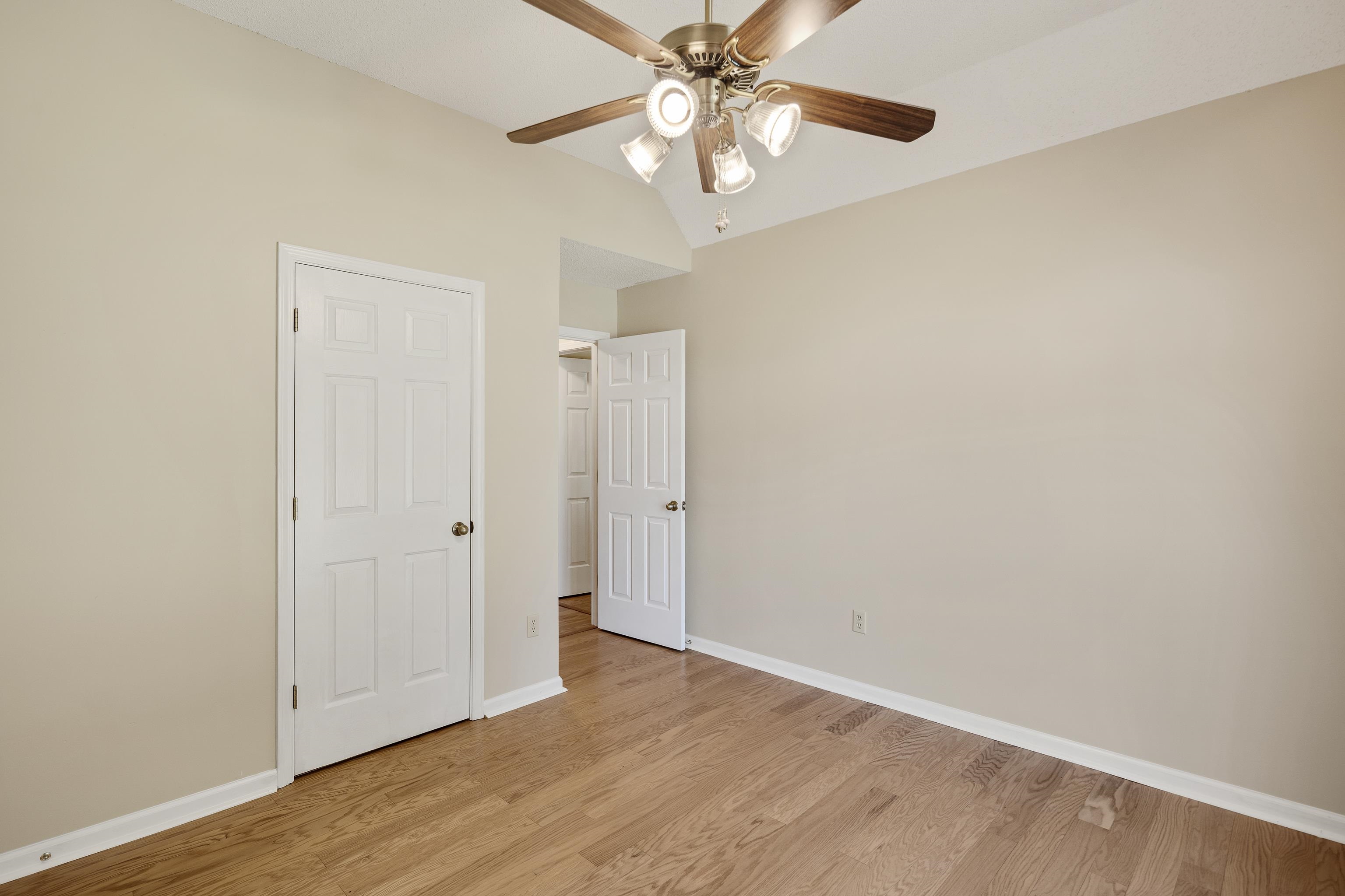 Collierville, Tennessee 38017, United States, 3 Bedrooms Bedrooms, ,2 BathroomsBathrooms,Residential,Active,214193