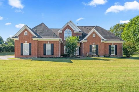 Photo of 9479 OWL HILL DR, Lakeland, TN 38002 (MLS # 10207709)