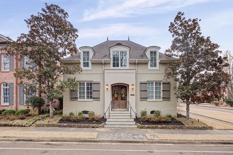 Photo of 1968 MCCLELLAN LN, Germantown, TN 38138 (MLS # 10215140)