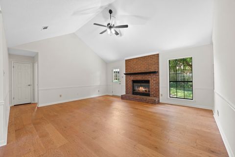 Photo of 6337 EASTBRIER DR, Bartlett, TN 38135 (MLS # 10213759)