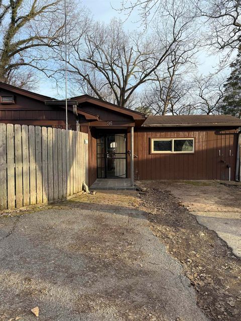 Photo of 36 HONEYSUCKLE DR, Jackson, TN 38301 (MLS # 10214639)