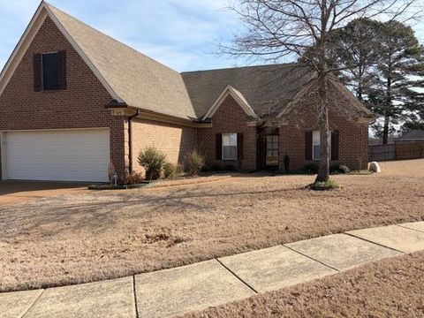 Photo of 3454 CAROLYN CROSSING DR, Southaven, MS 38671 (MLS # 10215259)