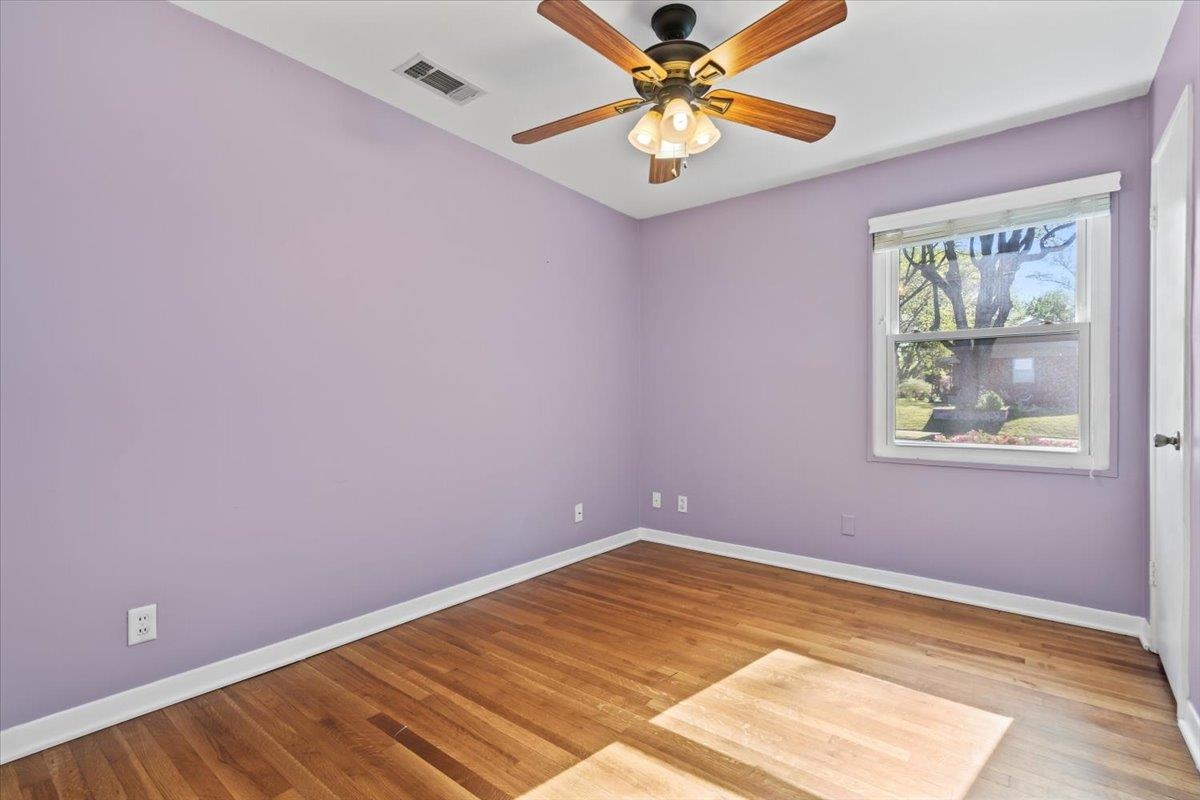 Memphis, Tennessee 38117, United States, 3 Bedrooms Bedrooms, ,2 BathroomsBathrooms,Residential,Pending,110662