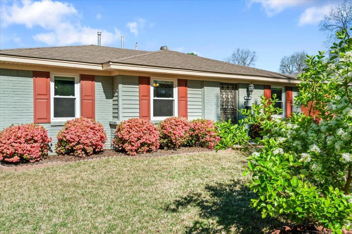 Memphis, Tennessee 38117, United States, 3 Bedrooms Bedrooms, ,2 BathroomsBathrooms,Residential,Pending,110662