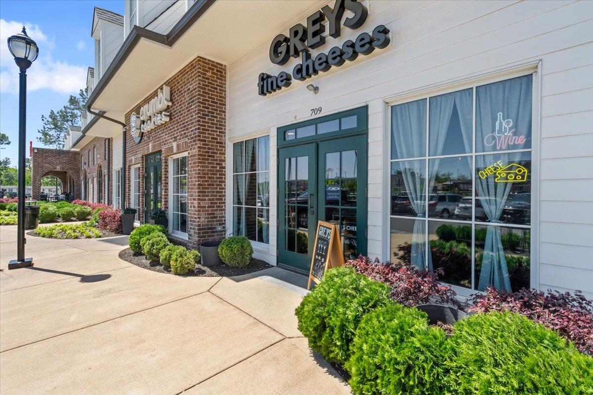 Memphis, Tennessee 38117, United States, 3 Bedrooms Bedrooms, ,2 BathroomsBathrooms,Residential,Pending,110662