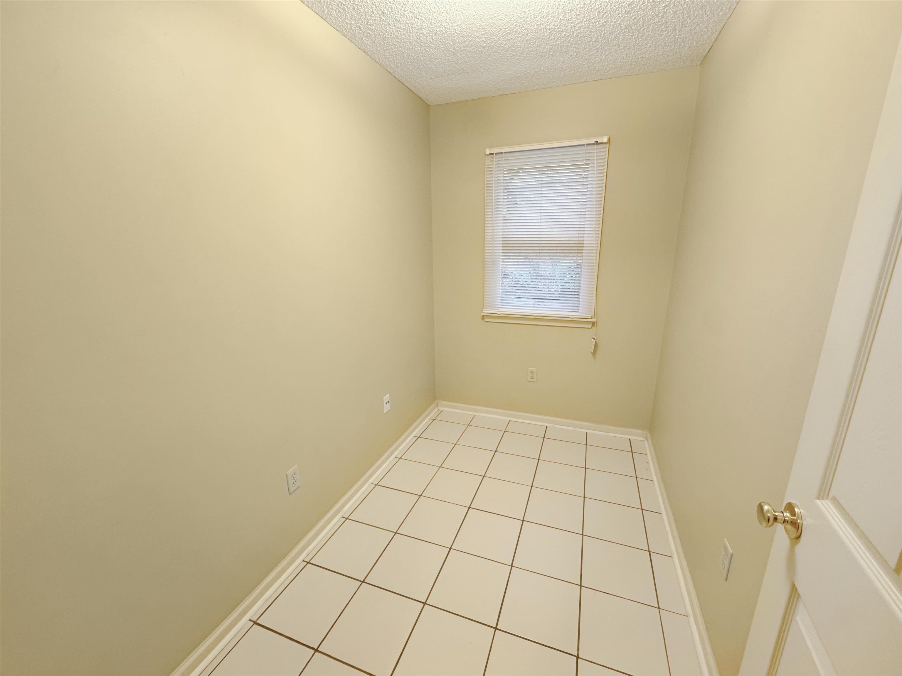 Bartlett, Tennessee 38135, United States, 3 Bedrooms Bedrooms, ,2 BathroomsBathrooms,Residential,Pending,215489