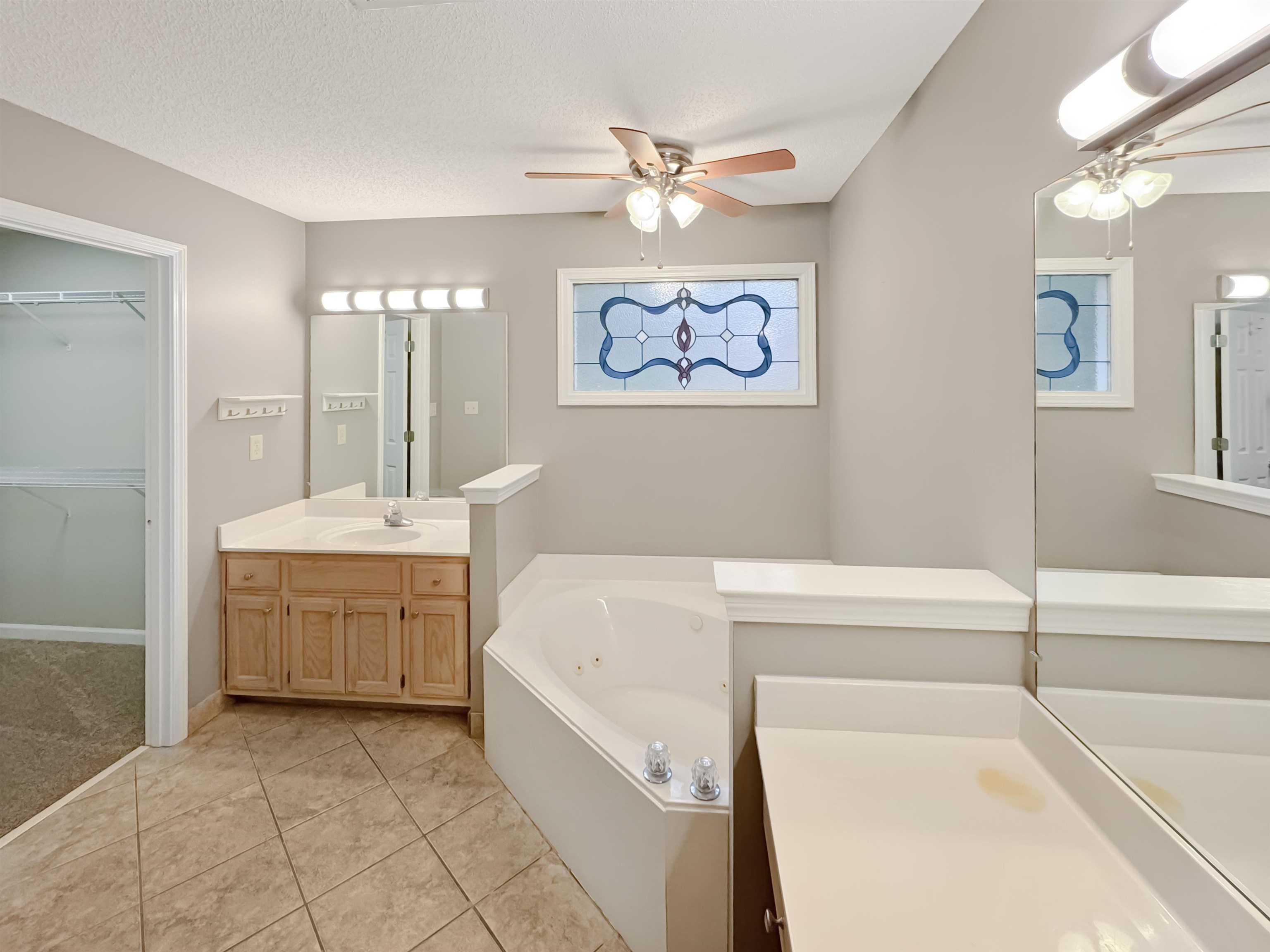 Bartlett, Tennessee 38135, United States, 3 Bedrooms Bedrooms, ,2 BathroomsBathrooms,Residential,Pending,215489