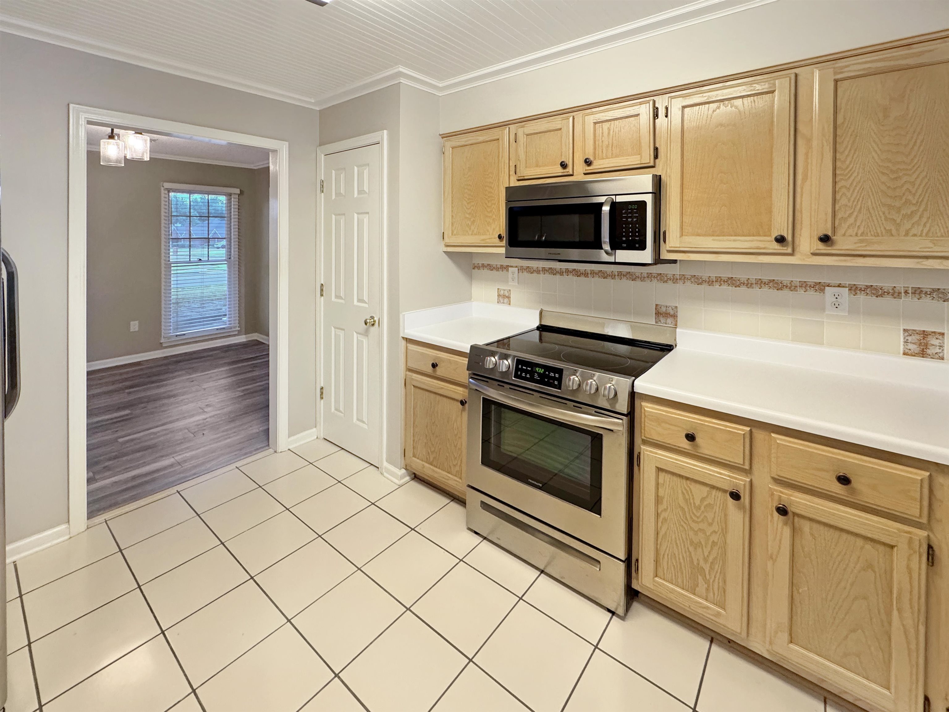 Bartlett, Tennessee 38135, United States, 3 Bedrooms Bedrooms, ,2 BathroomsBathrooms,Residential,Pending,215489