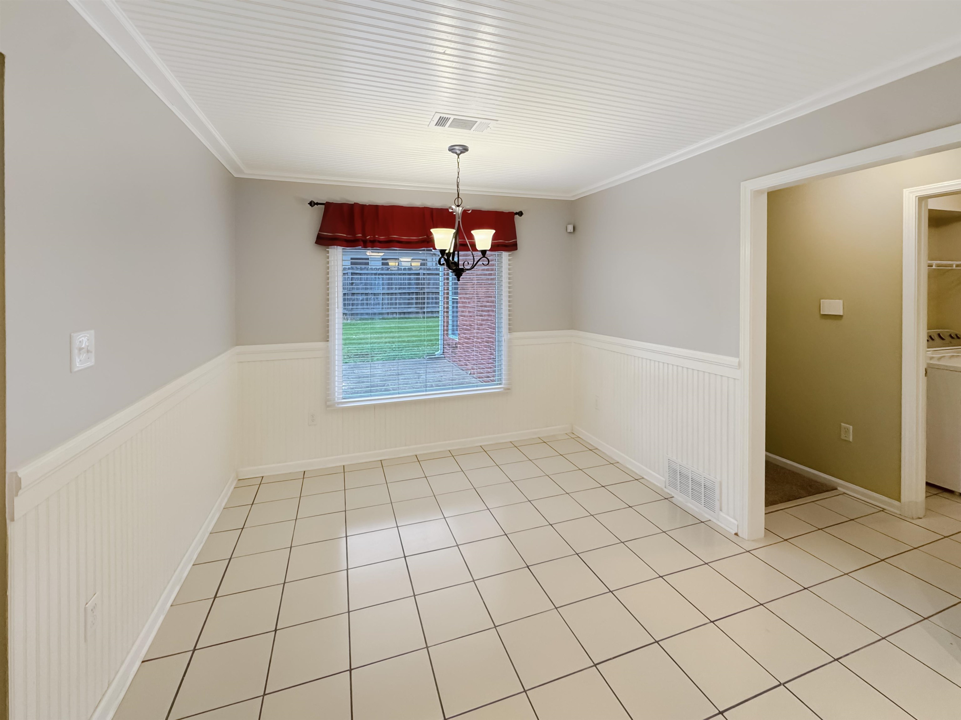 Bartlett, Tennessee 38135, United States, 3 Bedrooms Bedrooms, ,2 BathroomsBathrooms,Residential,Pending,215489