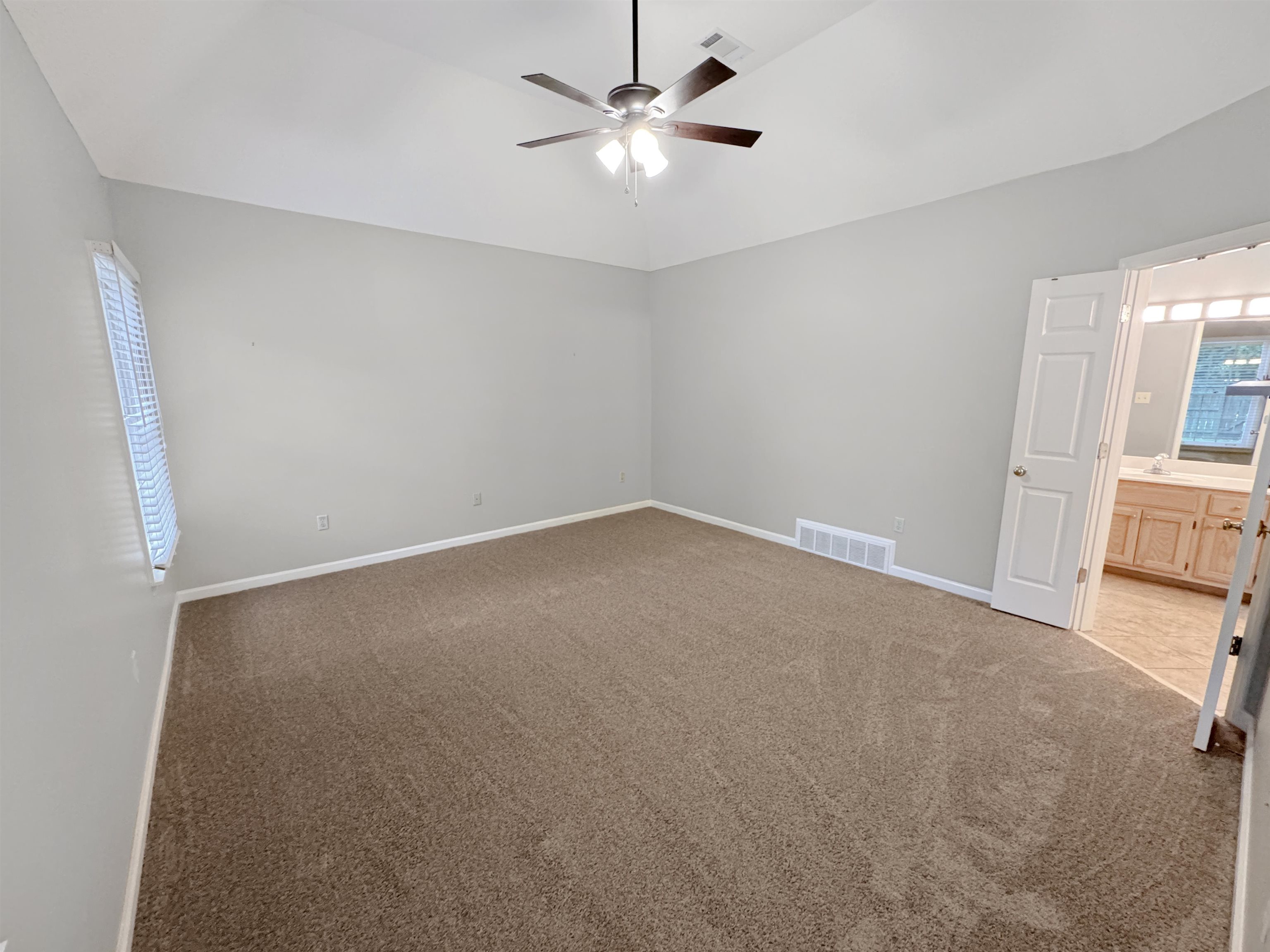 Bartlett, Tennessee 38135, United States, 3 Bedrooms Bedrooms, ,2 BathroomsBathrooms,Residential,Pending,215489