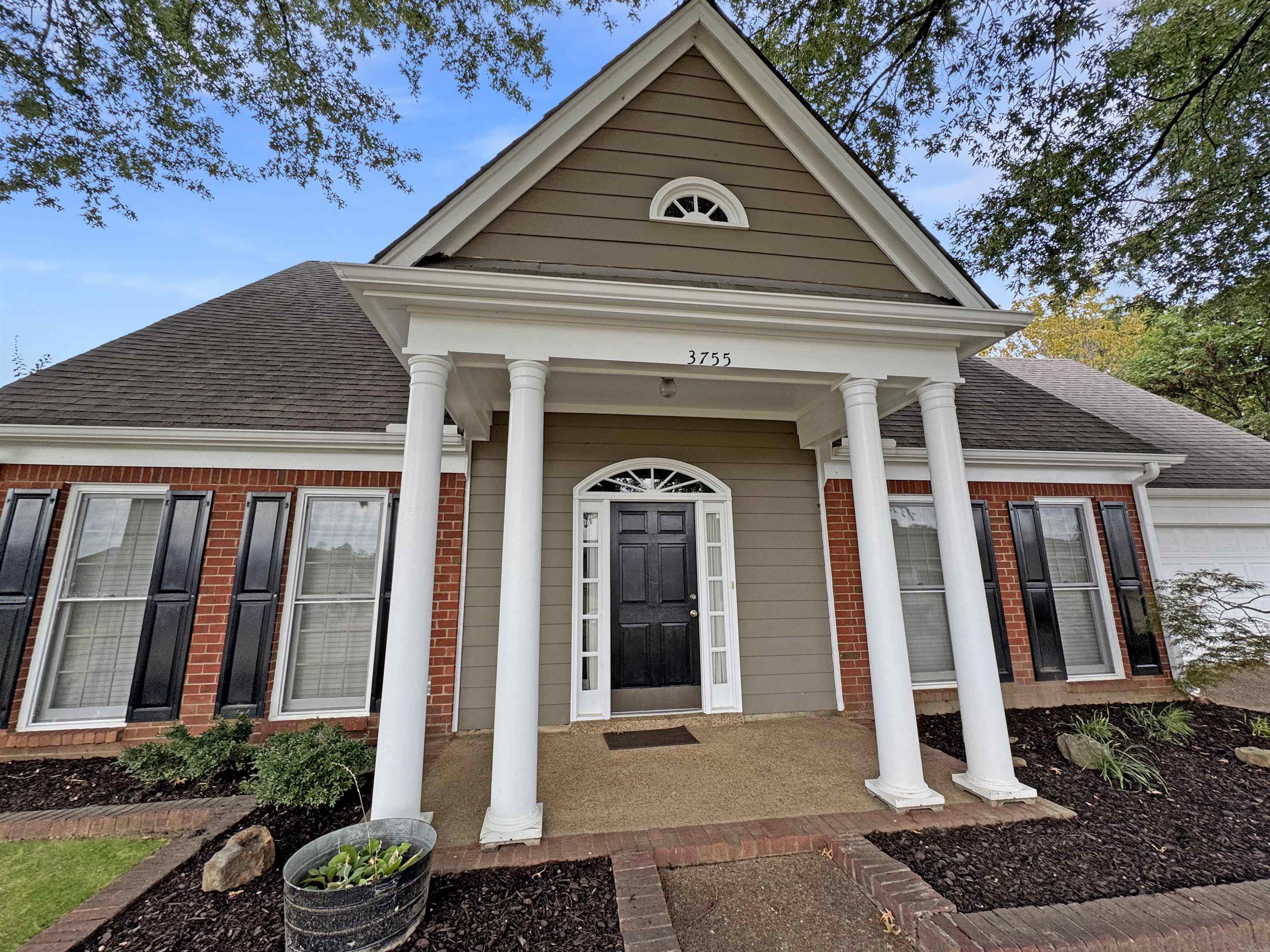 Bartlett, Tennessee 38135, United States, 3 Bedrooms Bedrooms, ,2 BathroomsBathrooms,Residential,Pending,215489