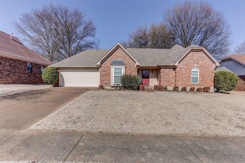 Photo of 6384 RICHFIELD DR, Bartlett, TN 38134 (MLS # 10214455)