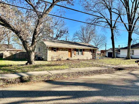 Photo of 402 WEST ST, Somerville, TN 38068 (MLS # 10210447)