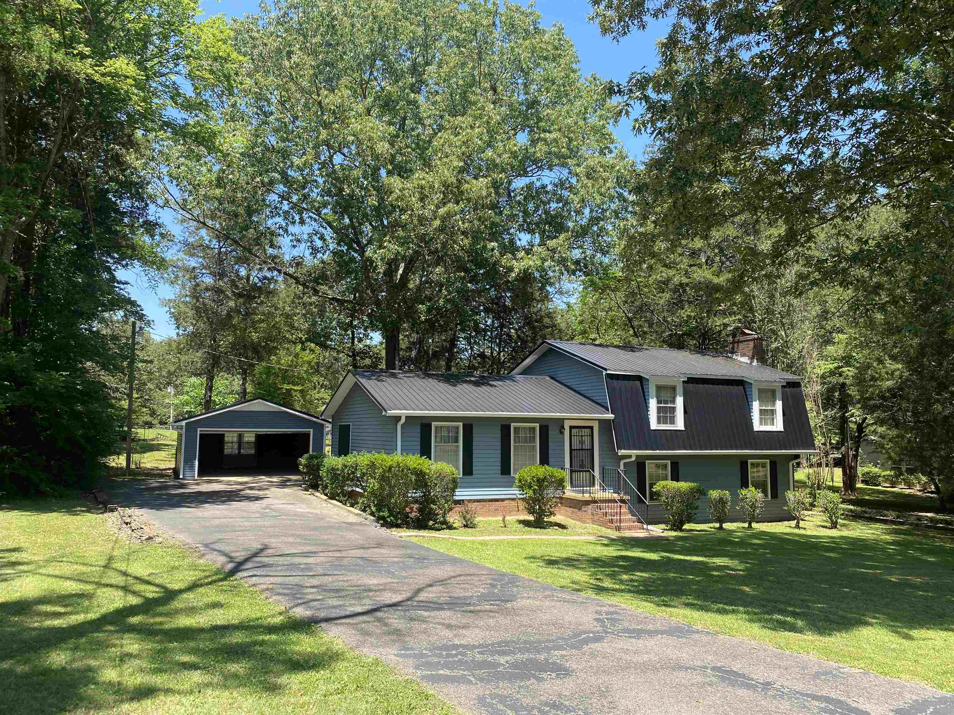 View Savannah, TN 38372 house