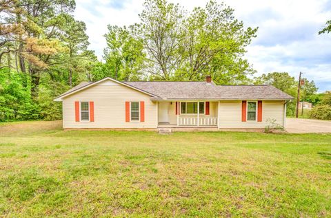Photo of 6125 WARREN RD, Oakland, TN 38060 (MLS # 10220217)
