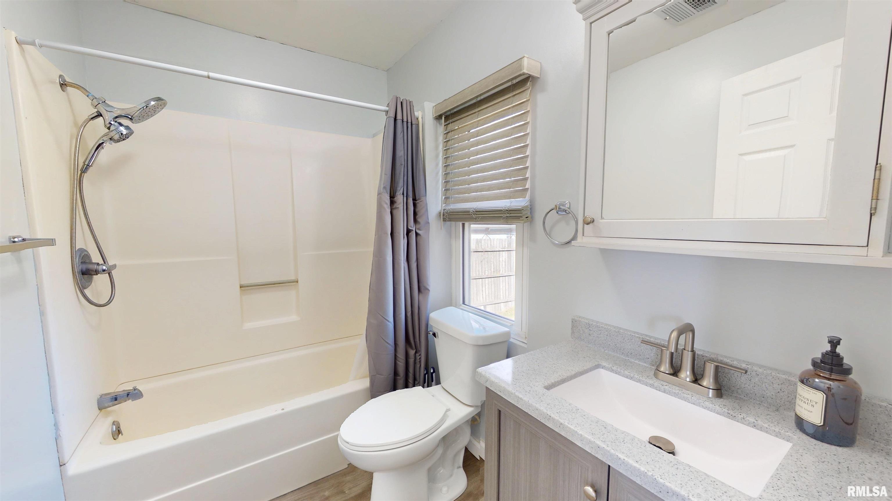 106 Fandel Drive, East Peoria, Illinois image 17
