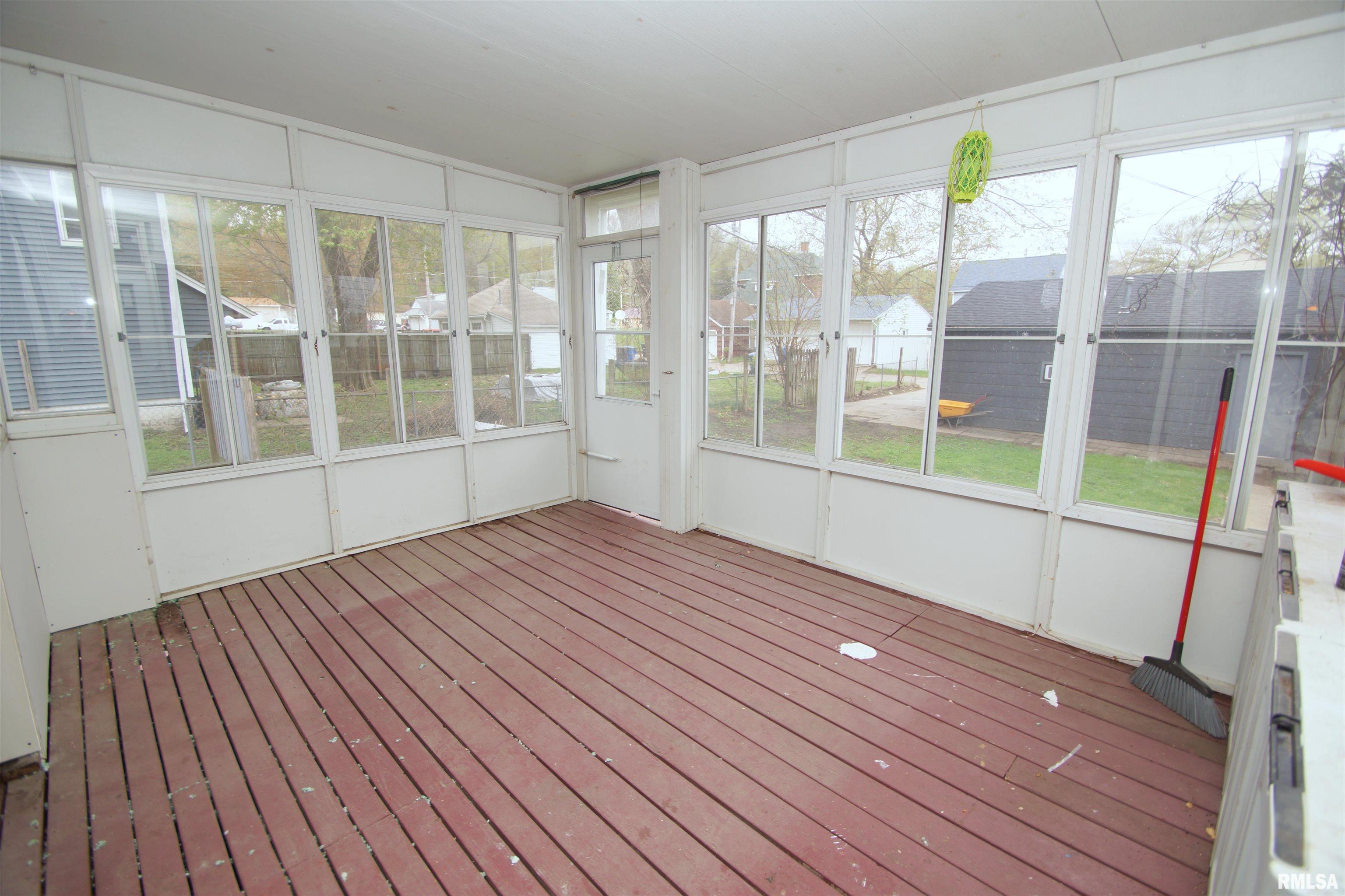 437 39th Street, Moline, Illinois image 19