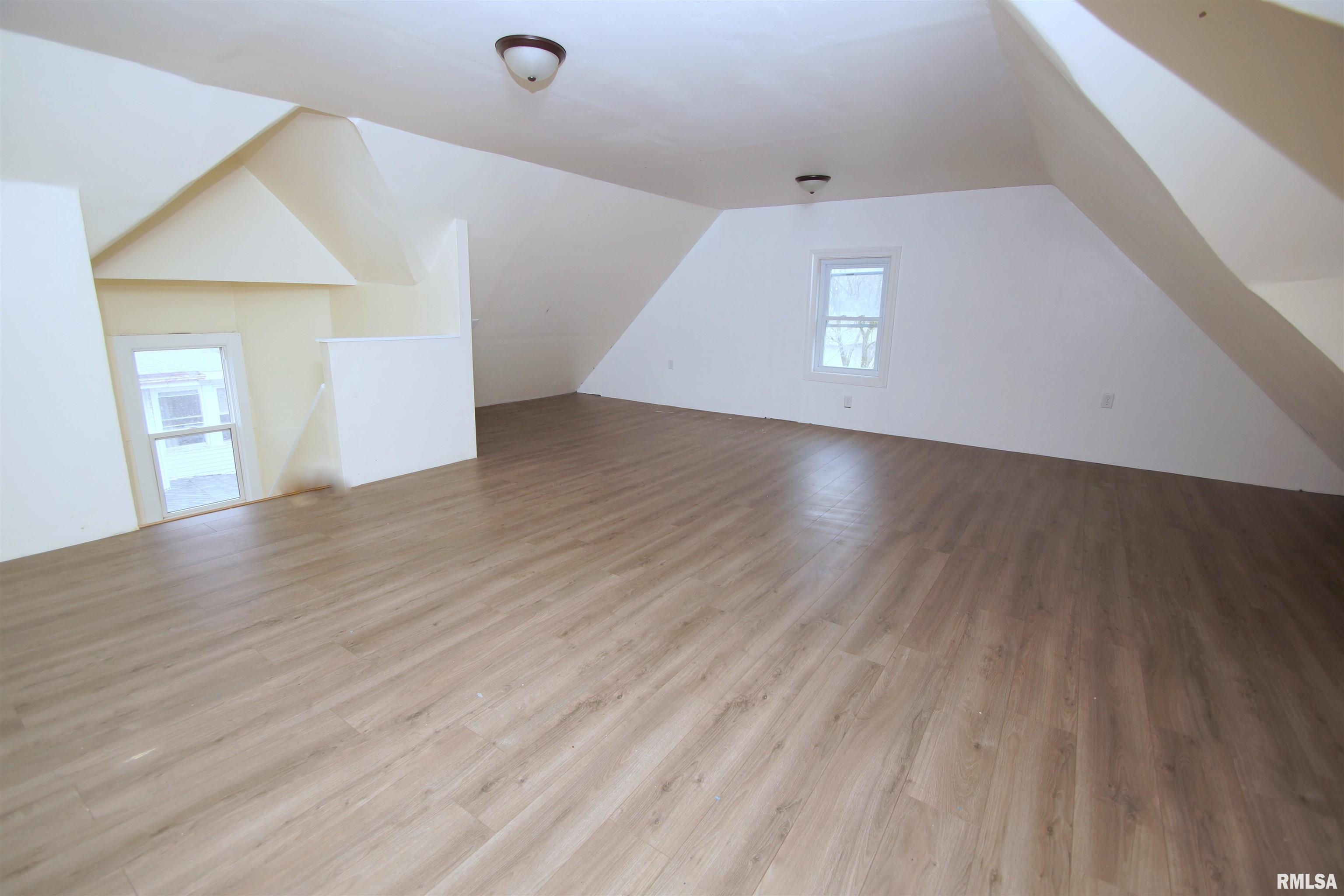 437 39th Street, Moline, Illinois image 16