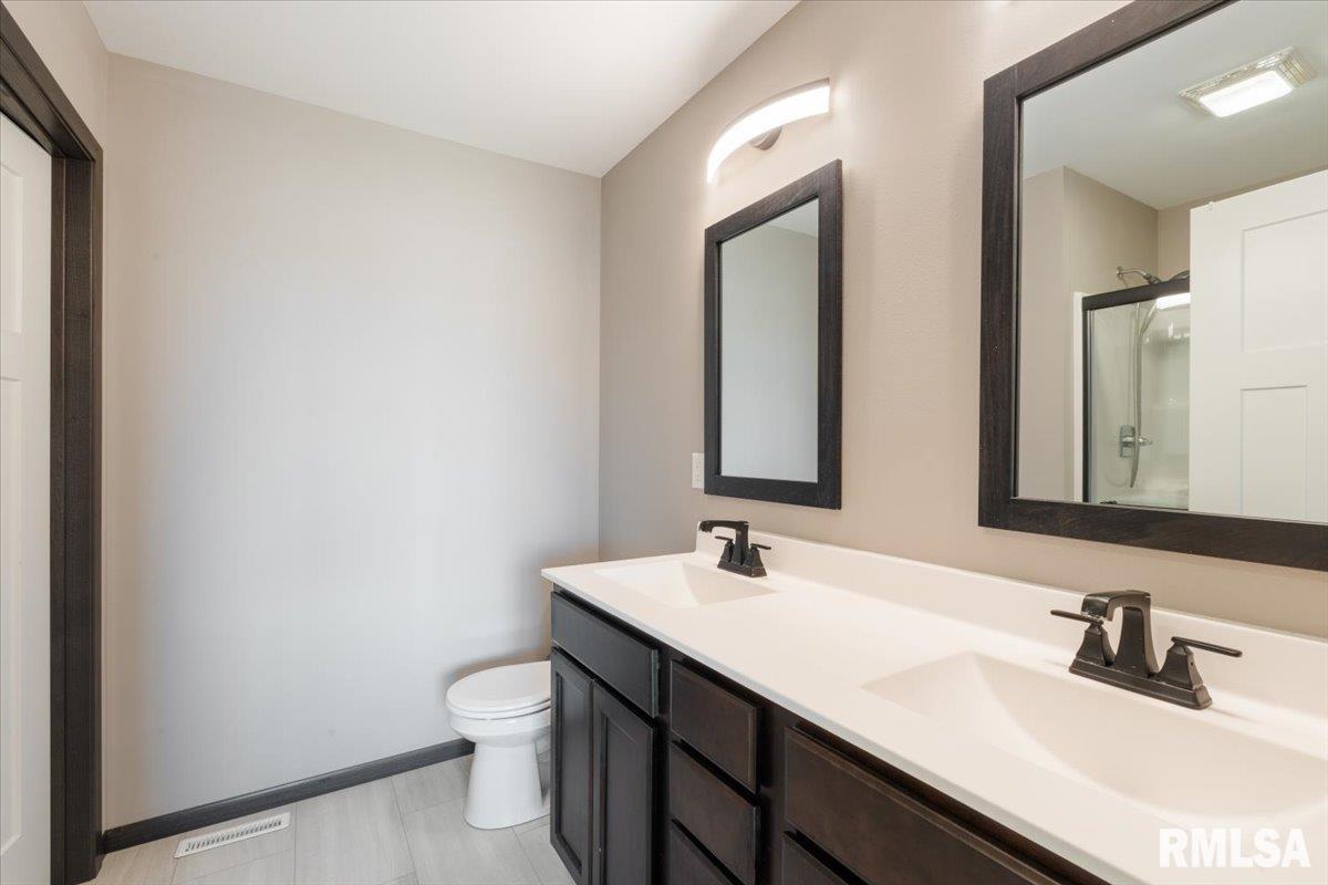 412 Dawson Drive, West Branch, Iowa image 26