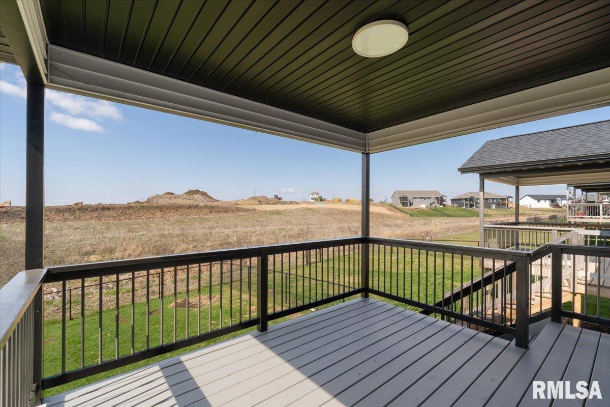 412 Dawson Drive, West Branch, Iowa image 39