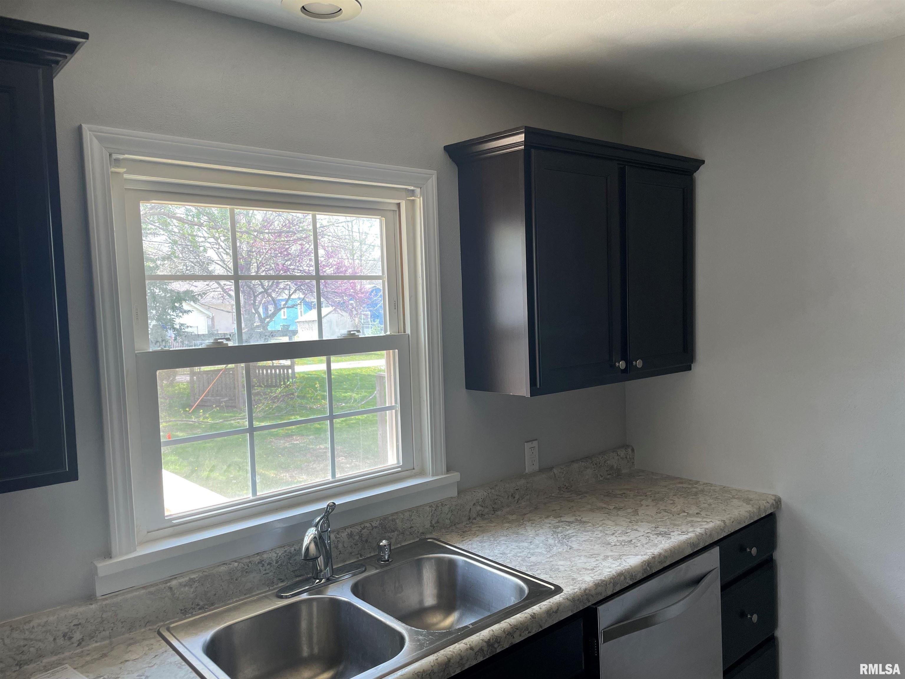 2512 W Heading Avenue, West Peoria, Illinois image 9
