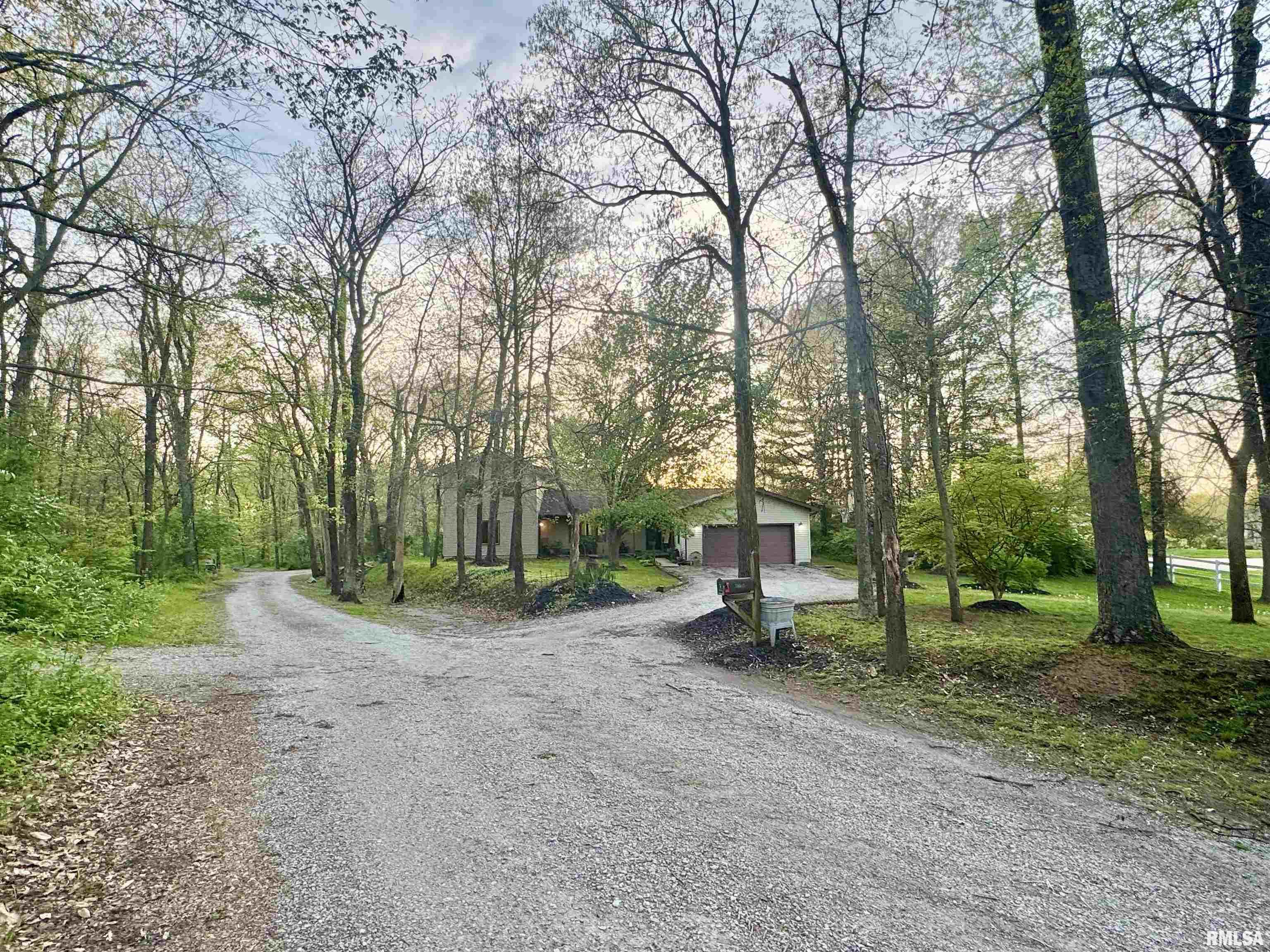 15013 Circle M Road, Sesser, Illinois image 2