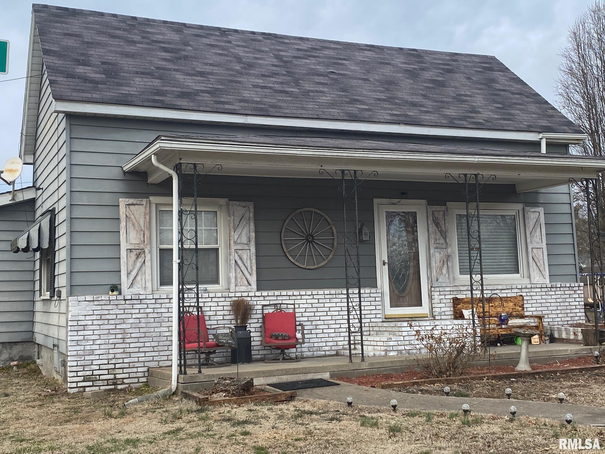 214 W Washington Street, Carrier Mills, Illinois image 1
