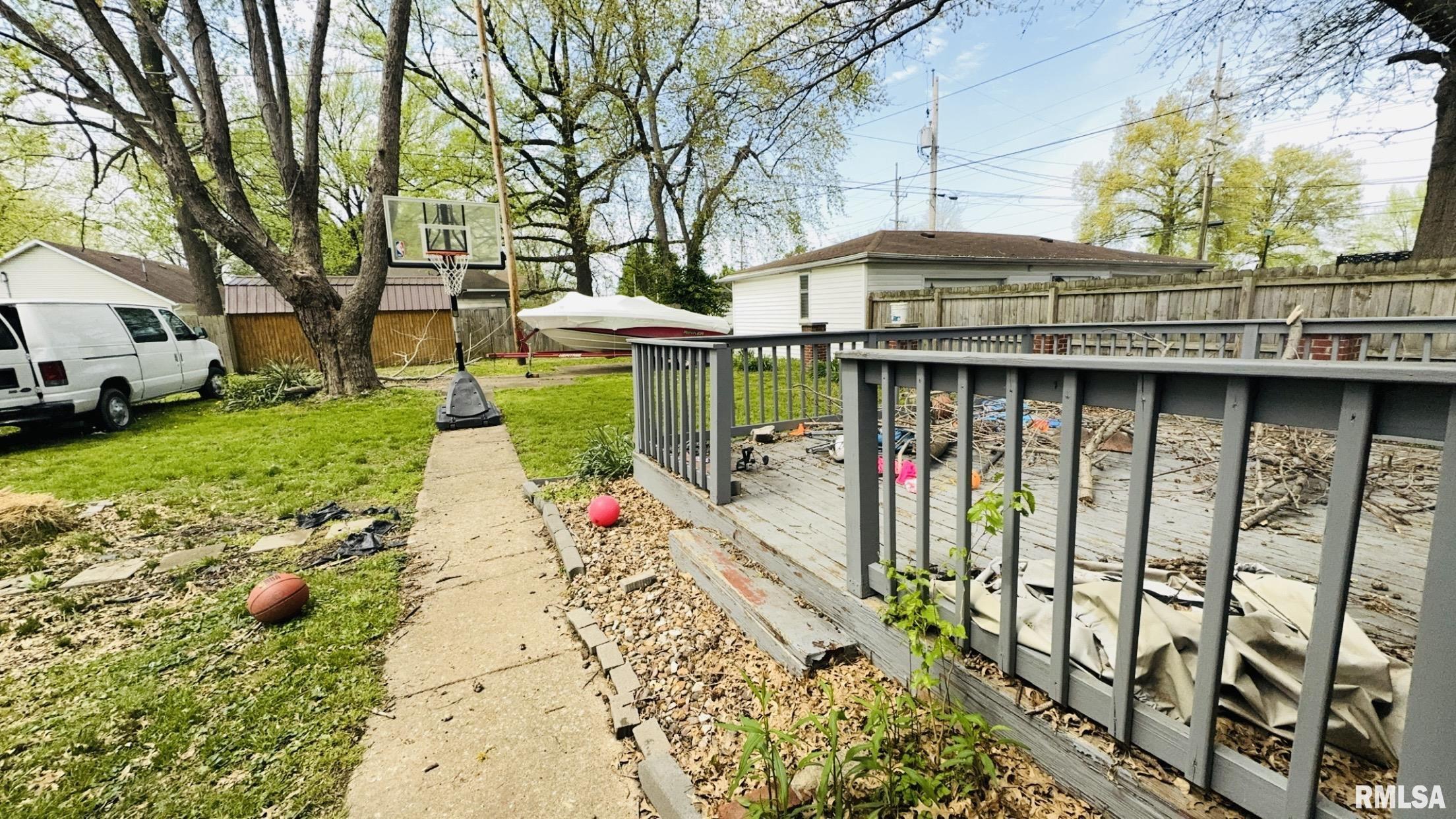 809 N 12th Street, Herrin, Illinois image 2