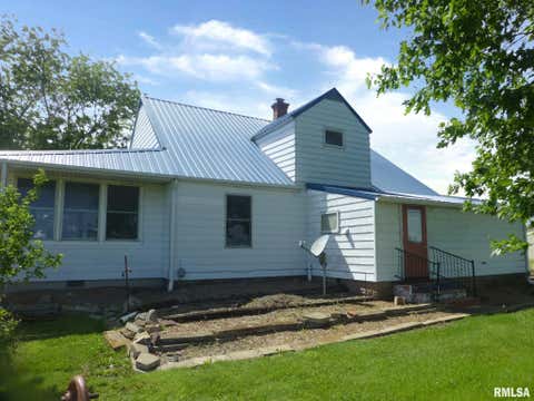 Homes For Sale - 27299 W Frontage Road<br/> Montgomery County, Farmersville, IL 62533
