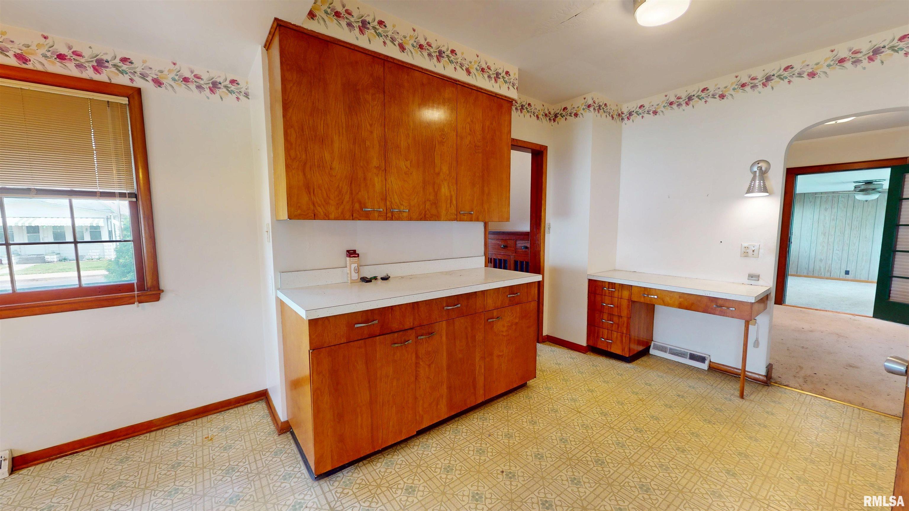 203 N Waverly Avenue, West Peoria, Illinois image 16
