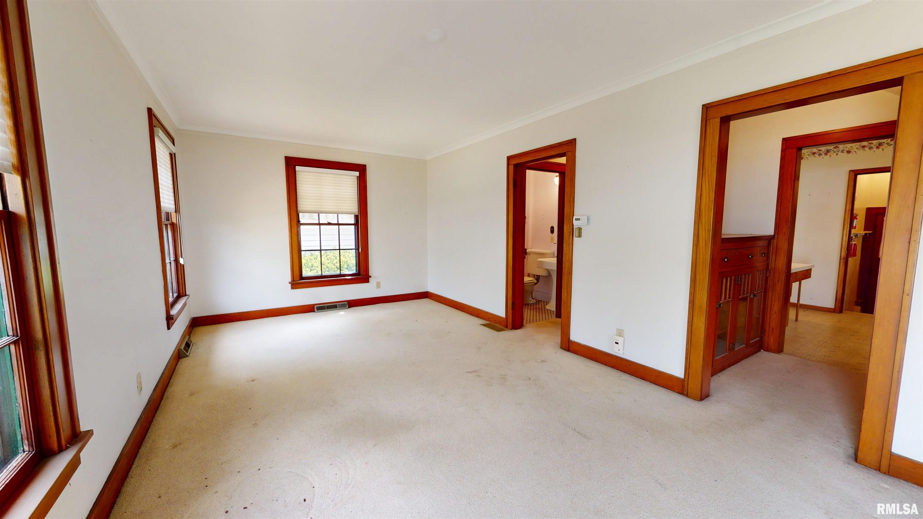203 N Waverly Avenue, West Peoria, Illinois image 8