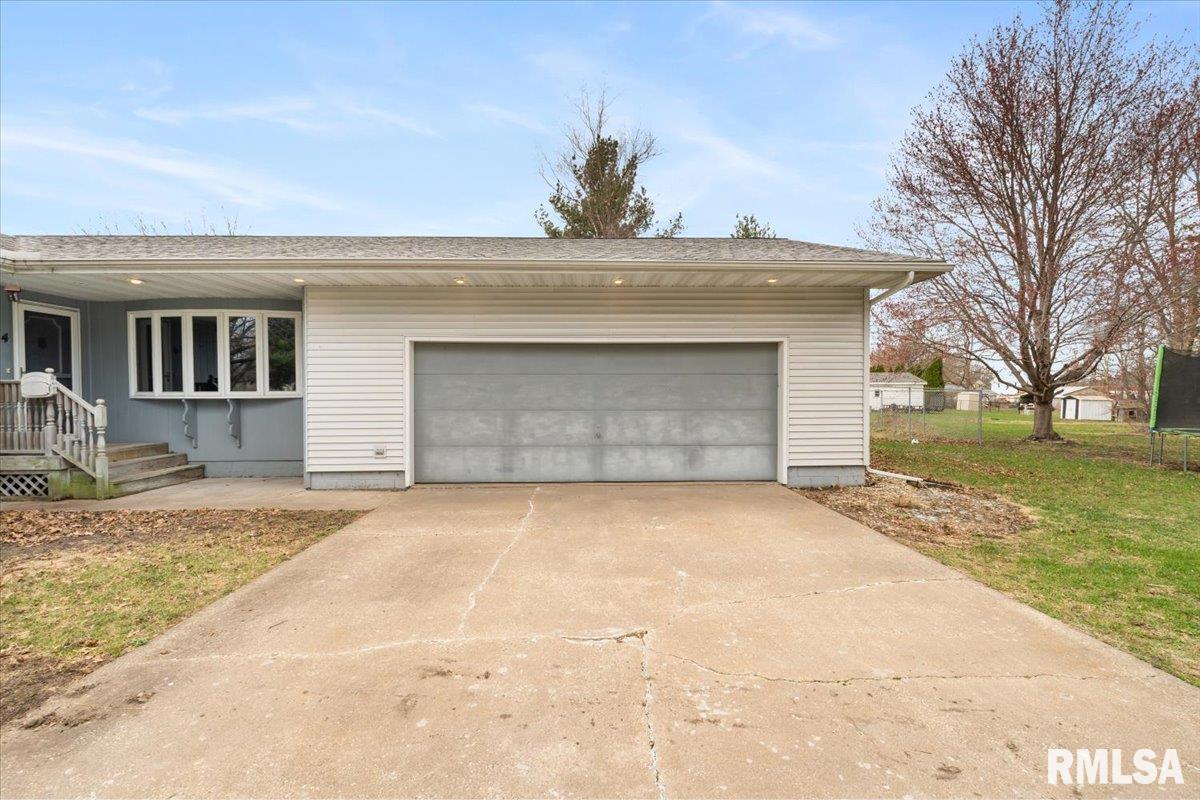 414 6th Street, Andover, Illinois image 5
