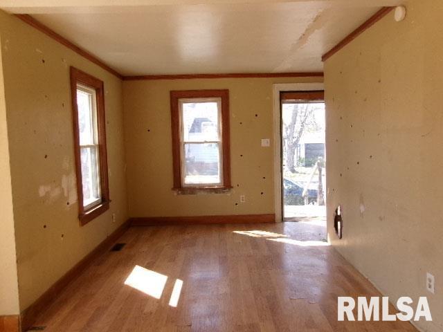 908 N 3rd Street, Pekin, Illinois image 2