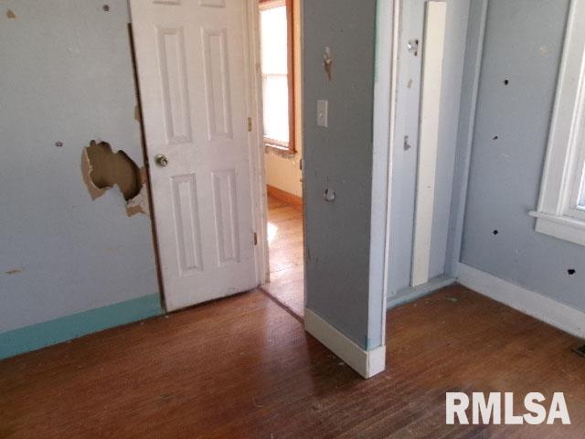 908 N 3rd Street, Pekin, Illinois image 9