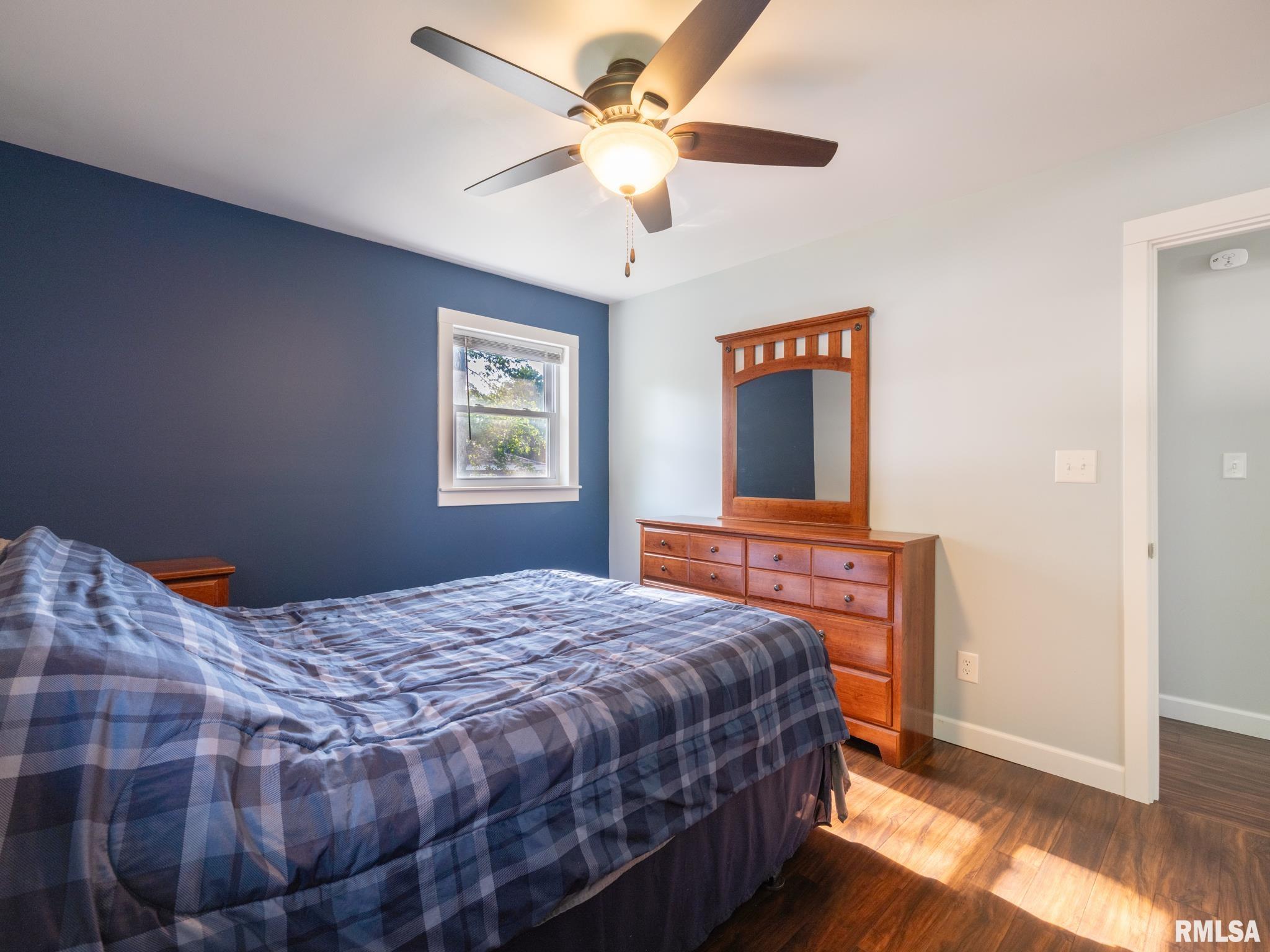 221 E Parkside Drive, Washburn, Illinois image 24